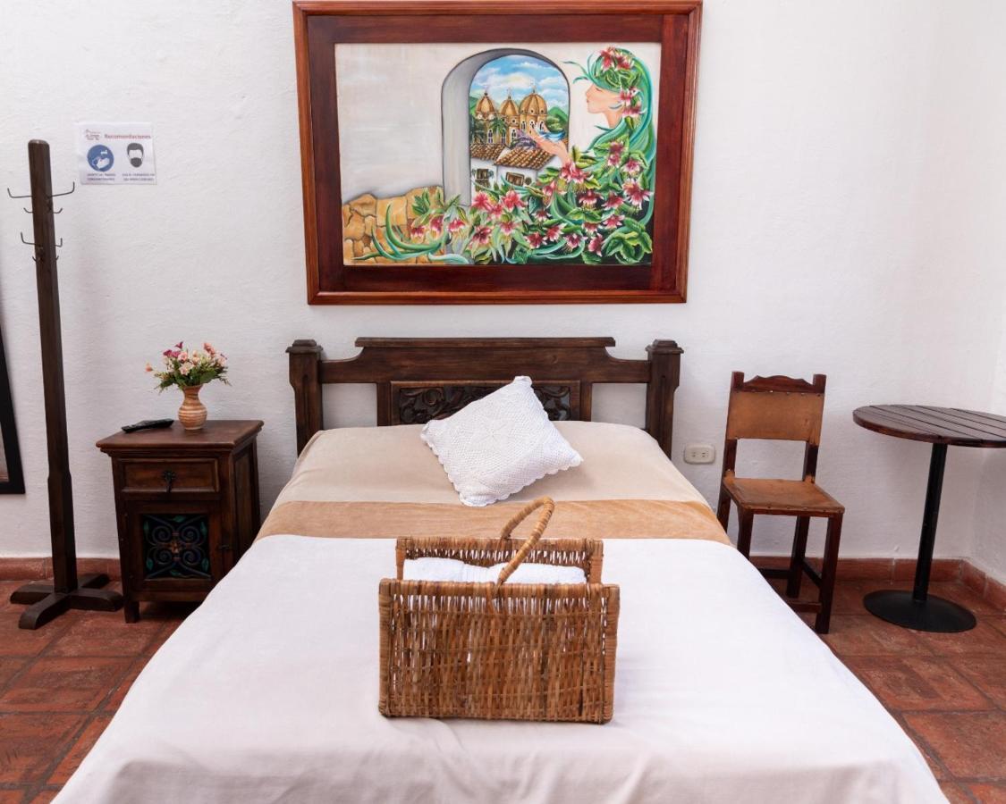 La Serrana Hostal Spa Socorro Exterior foto