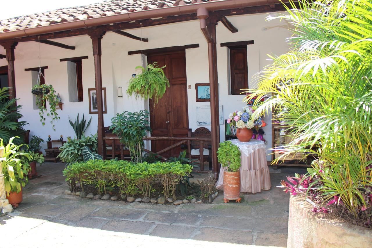 La Serrana Hostal Spa Socorro Exterior foto