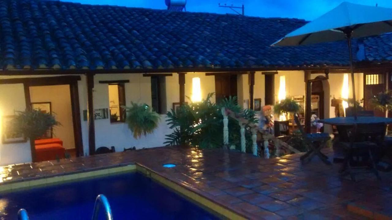 La Serrana Hostal Spa Socorro Exterior foto