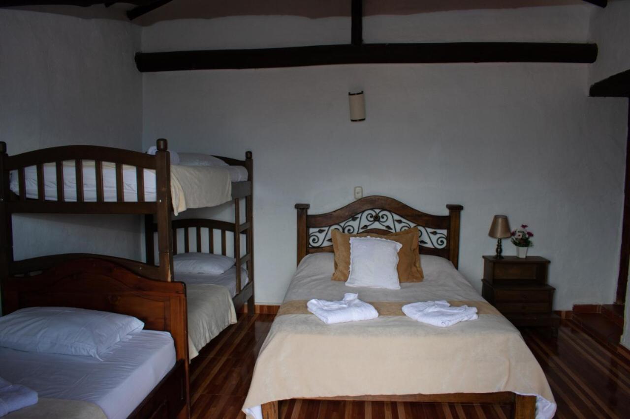 La Serrana Hostal Spa Socorro Exterior foto